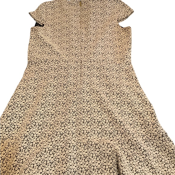 Michael Kors Cap Sleeve Floral Ruffle Mini Dress Size large - Picture 3 of 4